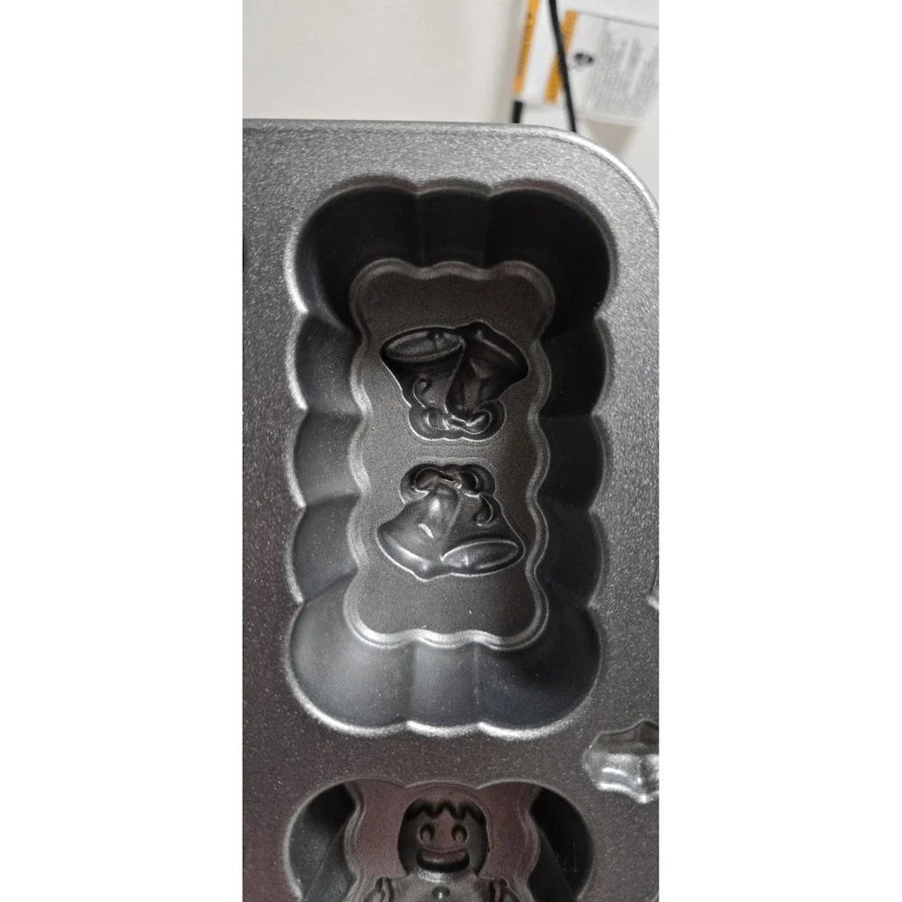 Holiday‎ Mini Baking Pan Christmas Loaf Nordic Ware Cake Pans Cast Aluminum